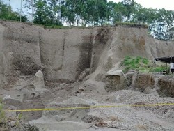 Seorang Penambang Pasir Tewas Tertimbun Longsor di Sleman