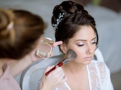 Gak Macam-macam, Ini Tren Make Up Pernikahan untuk Masa Pandemi