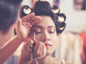 Pekerjaan Make Up Artist Redup Saat Pandemi? Ini Solusi dari Expert