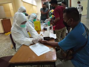 Massa Petani Deli Serdang Jalani Rapid Test di Jakarta, 2 Orang Reaktif