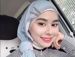 Artis Cantik Ini Beli Rumah Rp 1 M Secara Tunai, Nggak Mau Riba Artis Cantik Ini Beli Rumah Rp 1 M Secara Tunai, Nggak Mau Riba