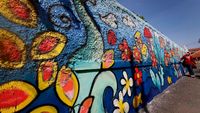 Mural Warna-warni Percantik Permukiman di Bandung