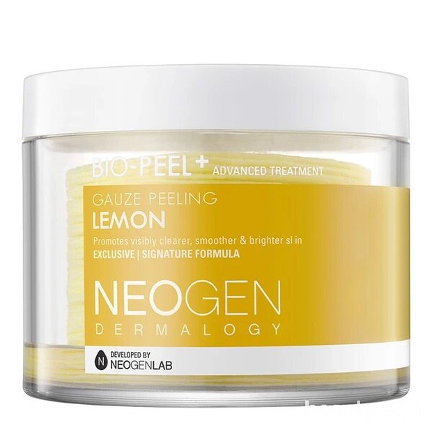 Neogen Biopeel ini dibuat dengan bahan-bahan alami sehingga bisa digunakan pada kulit sensitif. Produk ini juga mudah digunakan karena dikemas dalam bentuk pads yang berisi 30 pads.