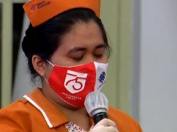 Jatuh Air Mata Perawat Kala Curhat soal Gaji ke Jokowi