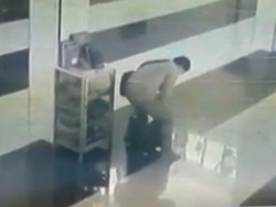 Terekam CCTV! Aksi Pencurian Kotak Amal di Masjid Kota Parepare