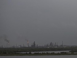 Badai Laura Mengancam Teluk Meksiko, Warga Pesisir Texas Diminta Mengungsi