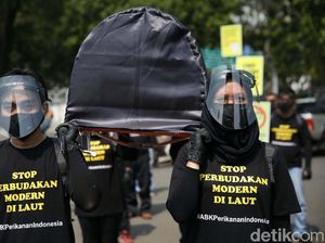 Usung Keranda Mayat, Aktivis Minta RPP Perlindungan ABK Disahkan