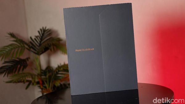 Penampakan Notebook Asus Harga Rp 88 Juta
