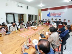 Kemenkes-Dinkes Kerja Total Tangani COVID-19 Klaster Ponpes Darussalam