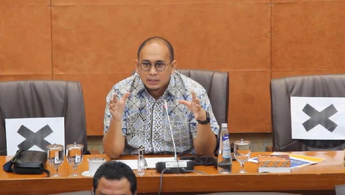 Anggota Komisi VI dewan perwakilan rakyat RI asal Sumatera Barat  Andre Rosiade Minta Bahlil Datangkan Investasi Olah Karet Ke Sumbar