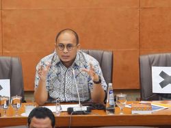Andre Minta Menteri BUMN Gandeng Labor FK Unand jadi Pusat Virologi Sumatra