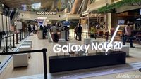 Suasana Penjualan Galaxy Note 20 Offline di Tengah Pandemi