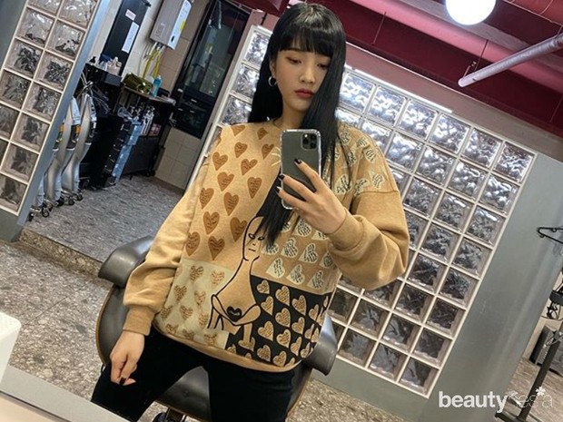 Joy RED VELVET/ Foto: Instagram.com/_imyour_joy inspirasi gaya OOTD Joy Red Velvet