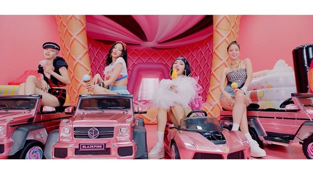 Dibalik suksesnya MV Ice Cream