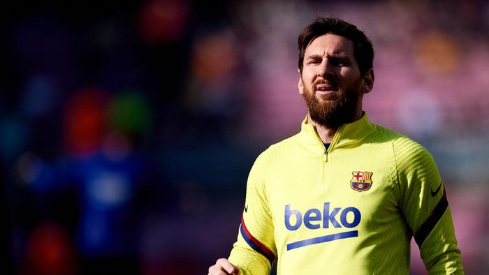 BARCELONA, SPAIN - FEBRUARY 22: Lionel Messi of FC Barcelona warms up prior to the La Liga match between FC Barcelona and SD Eibar SAD at Camp Nou on February 22, 2020 in Barcelona, Spain. (Photo by Alex Caparros/Getty Images)