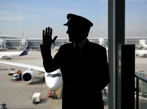 Ngeri... 30 Ribu Pegawai Maskapai Ini Terancam Kena PHK