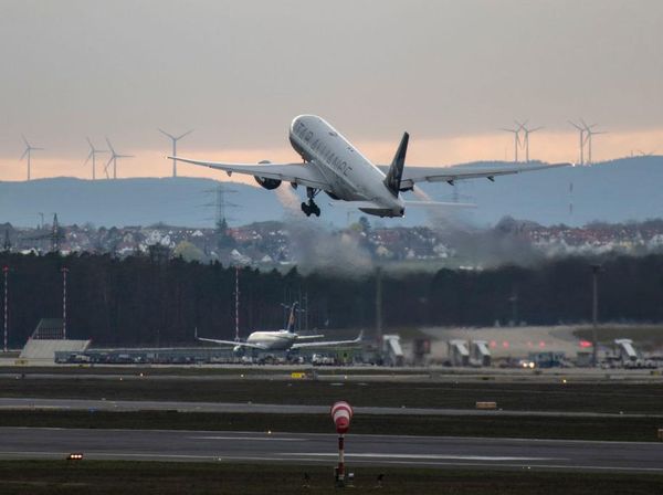 Maskapai Ini Akan Pangkas 2.850 Pilot