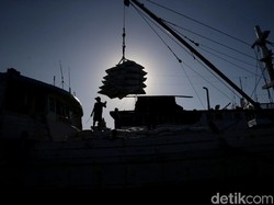 Pelabuhan Tersibuk di Inggris Lagi Kacau, Kenapa Tuh?