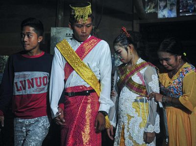 Menjaga Gawai, Upacara Pernikahan Suku Talang Mamak