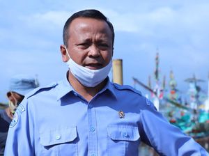 Intip Isi Garasi Menteri KKP Edhy Prabowo yang Malam Tadi Ditangkap KPK Intip Isi Garasi Menteri KKP Edhy Prabowo yang Malam Tadi Ditangkap KPK