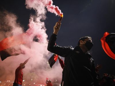 Pendukung Newells Old Boys Bujuk Messi Pulang Kampung