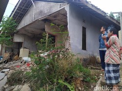 Satu Rumah Rusak Akibat Pergerakan Tanah di Cianjur