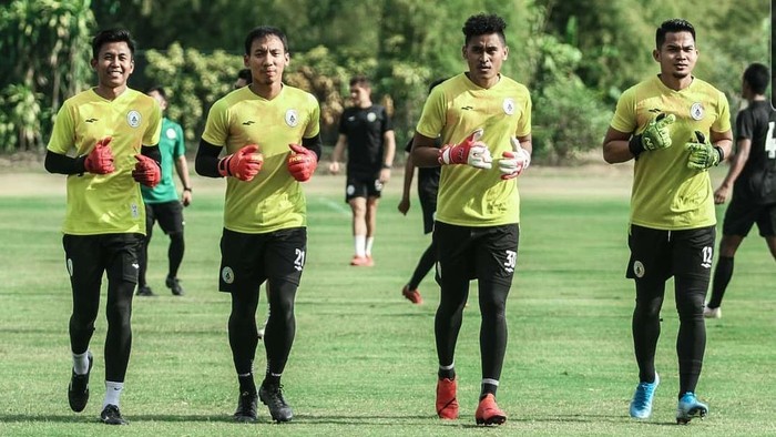 PSS Sleman latihan perdana di tengah pancemi COVID-19.