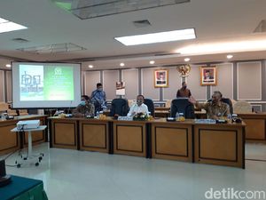 Baleg DPR Rapat Tertutup Bareng Pengusaha Bahas RUU Ciptaker