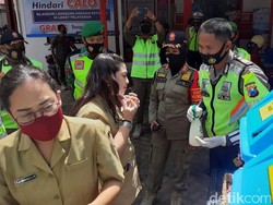 181 KTP Disita dari Warga Kota Blitar Tak Bermasker, 28 Tempat Usaha Ditegur