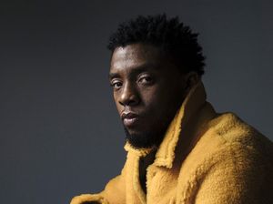 Patung Chadwick Boseman Sedang Digarap di Kota Kelahirannya Patung Chadwick Boseman Sedang Digarap di Kota Kelahirannya