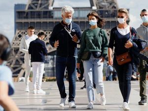 DKI Jadi PSBB atau Tidak? Sebagian Warga Ngaku Tetap akan Kumpul-kumpul