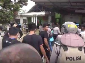 Eksekusi Lahan di Kendari Ricuh, Alat Berat Dilempari Molotov Eksekusi Lahan di Kendari Ricuh, Alat Berat Dilempari Molotov