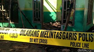 Foto-foto TKP Suami Bakar Diri-Keluarga di Pekalongan