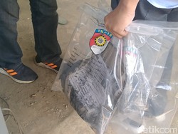 Terekam CCTV, Suami Bakar Diri dan Keluarga Sempat Beli Bensin di SPBU
