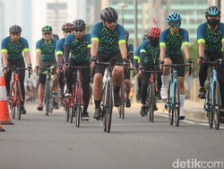 Bila Road Bike Diizinkan Melintas, Apakah Jalan Tol Harus Ditutup?