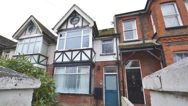 Penampakan Rumah Viral Rp 2,4 M, Letak Tempat Tidurnya Bikin Bingung