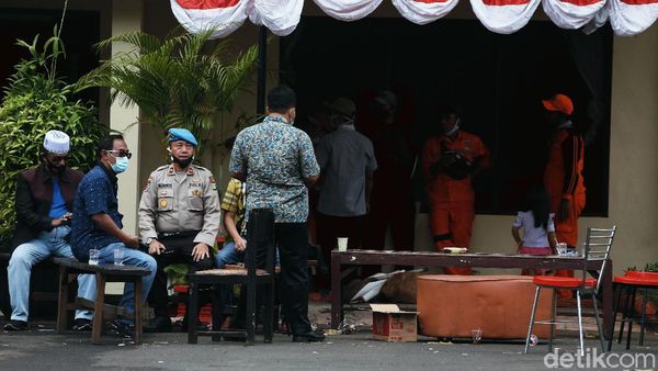 Suasana Terkini Polsek Ciracas Pascapenyerangan