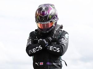 Salam Wakanda Hamilton untuk Chadwick Boseman