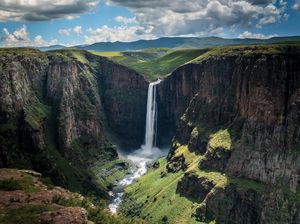 Bukan Nepal, Ini Negara Tertinggi di Planet Bumi Bukan Nepal, Ini Negara Tertinggi di Planet Bumi