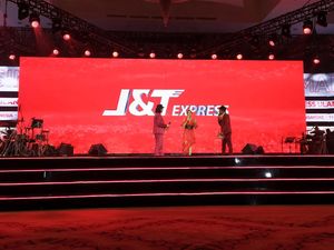 Raisa hingga Via Valen Goyang Panggung HUT J&T ke-5