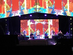 Pengalaman Nonton Drive-in Konser New Live Experience