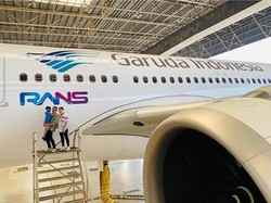 Viral Logo Perusahaan Raffi Ahmad di Pesawat Garuda, Ini Penjelasannya