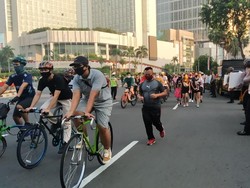 Anies Usul Road Bike Masuk Tol, Pengguna: Takut Oleng Terempas Angin