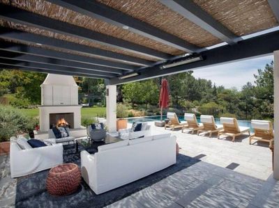 Rumah Mewah Rp 363 M Justin Bieber dan Hailey Bikin Betah!