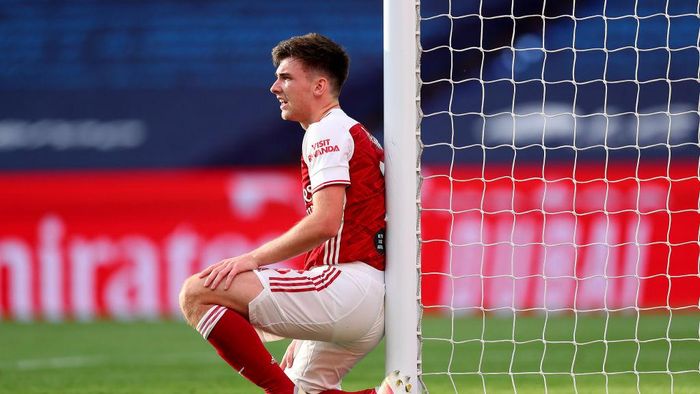 1263178630 LONDON, ENGLAND - AUGUST 01: Kieran Tierney of Arsenal reacts during the Heads Up FA Cup Final match between Arsenal and Chelsea at Wembley Stadium on August 01, 2020 in London, England. Football Stadiums around Europe remain empty due to the Coronavirus Pandemic as Government social distancing laws prohibit fans inside venues resulting in all fixtures being played behind closed doors. (Photo by Catherine Ivill/Getty Images)