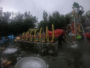 Serunya Bermusik Sambil Main Air di Kota Batu