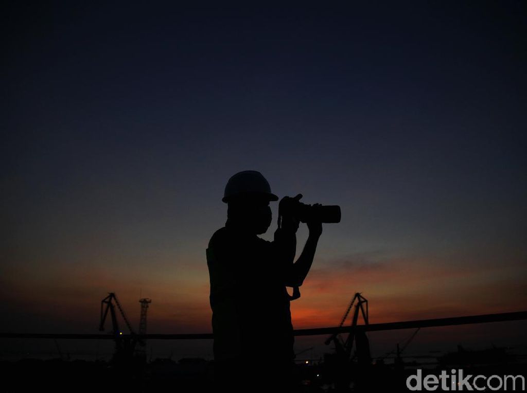 Resesi Ekonomi RI Tinggal Tunggu Pengumuman BPS Resesi Ekonomi RI Tinggal Tunggu Pengumuman BPS