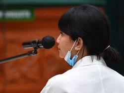 Tak Ajukan Eksepsi, Vanessa Angel Anggap Dakwaan JPU Ringan