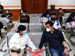 Vanessa Angel Jalani Sidang Kasus Narkoba Didampingi Suami