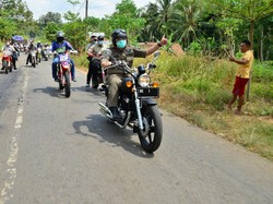Cek Pembangunan Jalan di Musi Rawas, Herman Deru Riding Puluhan Kilo